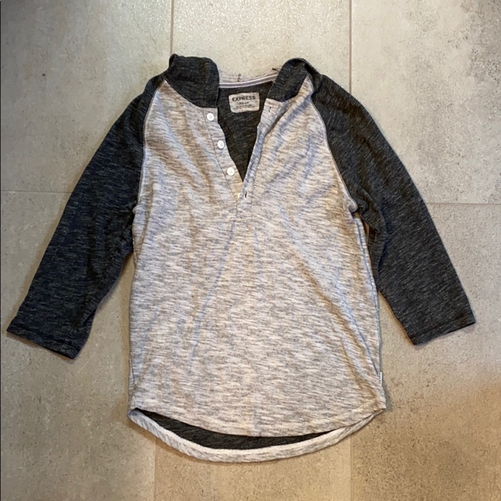 Express tee size XS